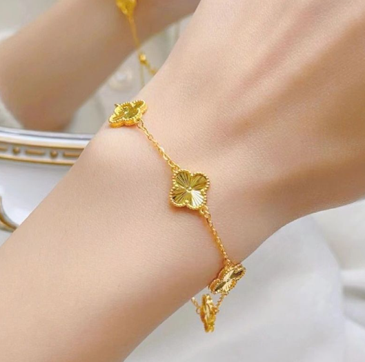 [MonoGleam]Gold-Plated Clover Bracelets