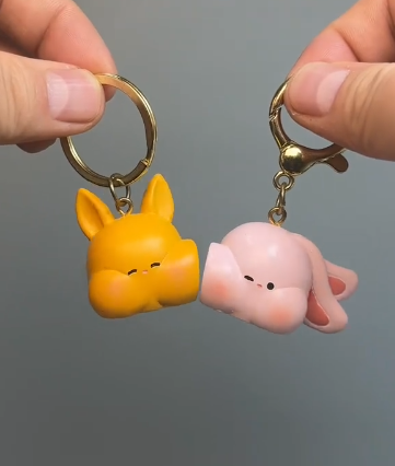 Magnetic Couple Keychain Set – Cute Design with Magnetic Connection BestSeller Edition