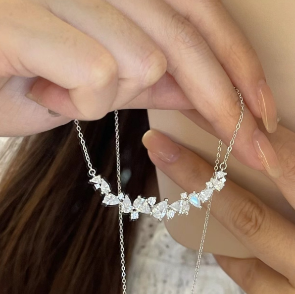 [MonoGleam]Floral Zircon Silver Necklaces