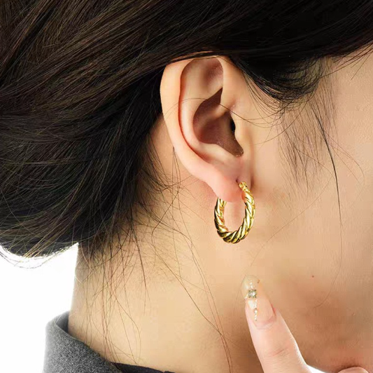 [MonoGleam]Gold Spiral Earrings