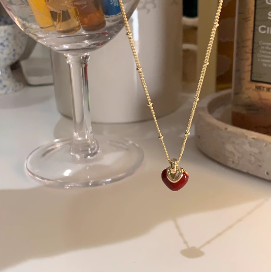 [MonoGleam] Red Heart Titanium Pendant Necklaces